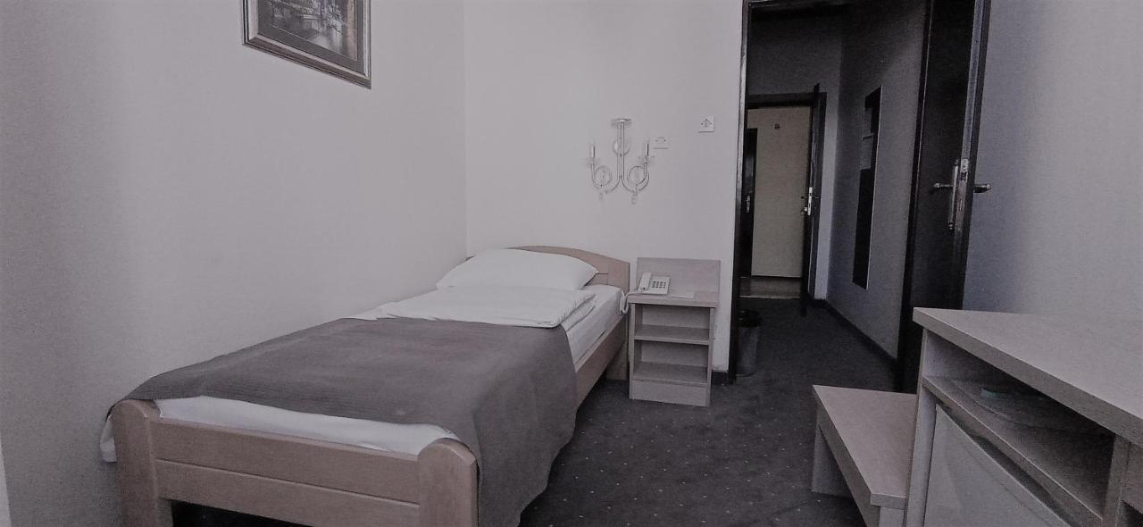 Hotel Vojvodina Novi Sad Dış mekan fotoğraf